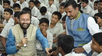 HRM interacting with students of Rashtrotthana Vidya Kendra, Dharwad