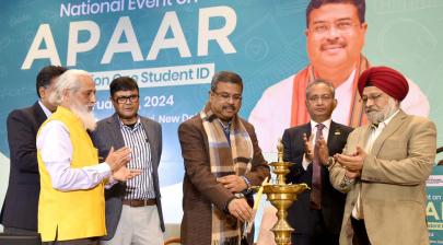 lighting the lamp at the National Conference on APAAR