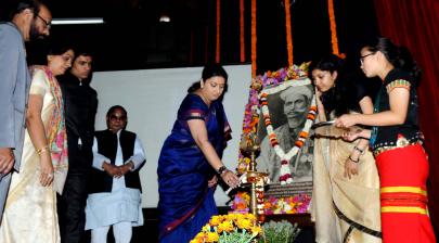 The Union Minister for HRD, Smt. Smriti Irani addressing at the 116th Founder's Day of Hindu College, University of Delhi, in New Delhi on February 16, 2015.